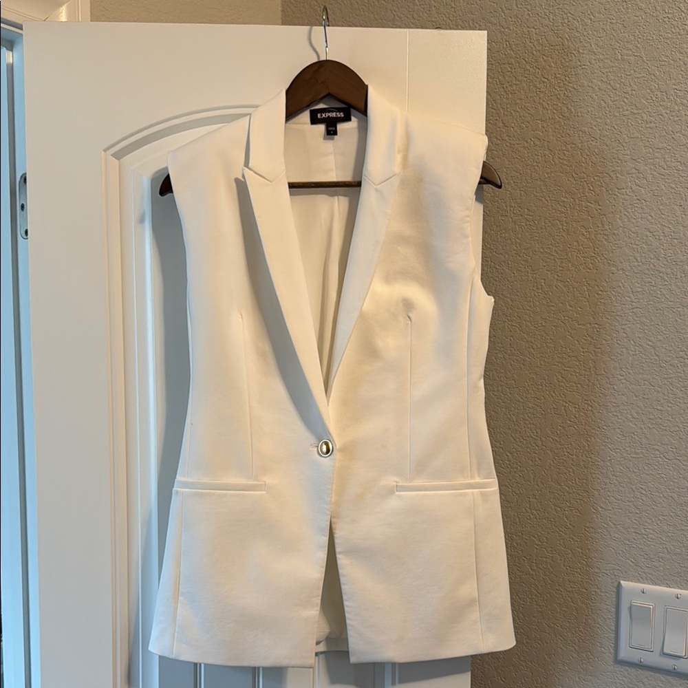 Express Women's Cream Vest